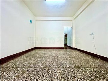 員林小熊菓子旁燙金店住｜彰化縣員林市育英路