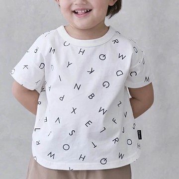 日本 petit main - [低價]接觸冷感 滿版印花短袖上衣-英文-白