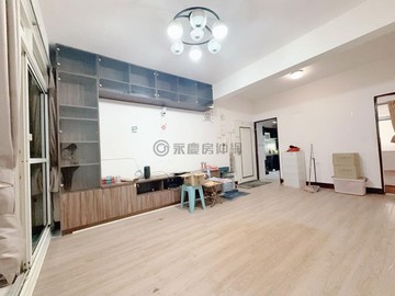 法院商圈3樓免整理溫馨公寓 房子空間超大｜屏東縣屏東市合作街