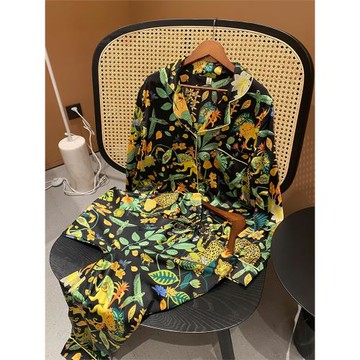 1000+英國老虎大碼睡衣女款春秋冰絲睡衣女秋季長袖家居服套裝