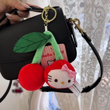 Kitty吊飾🎀 凱蒂貓掛件櫻桃Kitty愛心鑰匙扣毛絨櫻桃掛飾小衆禮物 鑰匙扣吊飾 櫻桃吊飾 背包吊飾 可愛吊飾