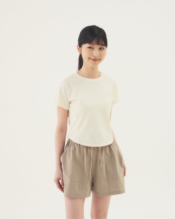 圓擺剪接短Tee (米)
