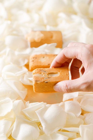 【旋轉木馬點心坊】夏威夷豆鳳梨酥10入