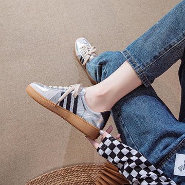 歐洲站羊皮軟底旅游鞋女板鞋2026春季新款休閑鞋女真皮平底德訓鞋