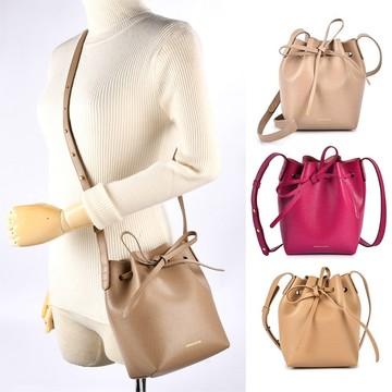 Mansur Gavriel Saffiano防刮皮革Mini Mini斜背包 水桶包(任選)｜GoBrand購名牌