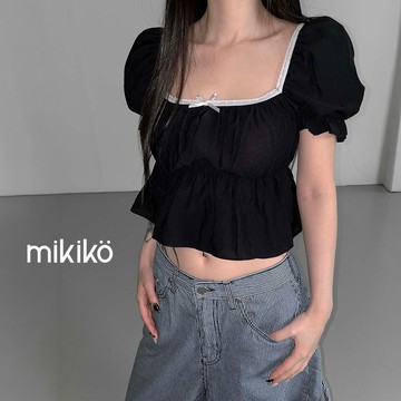 美木子｜韓系花邊襯衫｜泡泡袖上衣【T20516】蝴蝶結短版上衣 夏季甜美襯衫 修身顯瘦 方領上衣 女生上衣