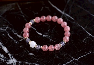 草莓晶+堇青石+月光石鍍金珠手鍊