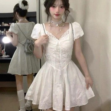 日系洋裝 初戀裙 甜美白色短裙 花邊蕾絲拼接連衣裙 短裙2026夏 小個子新款泡泡袖裙子 小白裙 吊帶裙 仙女裙