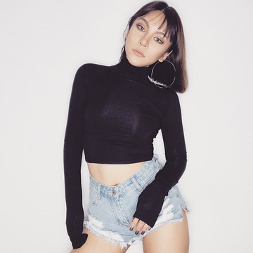 FINDSENSE G6 韓國時尚 莫代爾 修身短款高領打底衫高腰露臍長袖T恤女短上衣