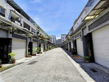楠梓土庫商圈優質透天車墅/家樂福商圈宅｜高雄市楠梓區土庫二路