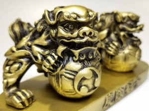 沖縄 お土産 玉乗り シーサー 金色 置物 魔除け 雑貨 かわいい