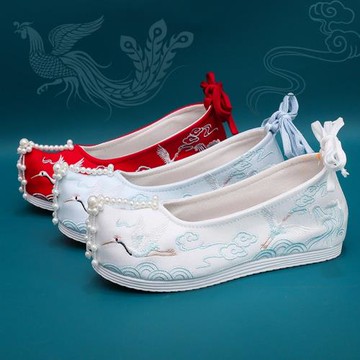 流蘇漢服鞋子女夏內增高古風繡花鞋中式結婚秀禾紅色婚鞋旗袍布鞋