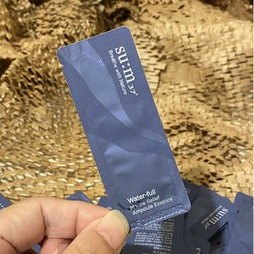 🐾花甲E姊🐾貨在台🐾 su:m37 甦秘 活水潤澤酵能海洋精華1ml 小樣 試用包 保濕精華 精華液 su:m37精華