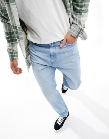Lee Oscar relaxed tapered fit jeans in true light wash blue