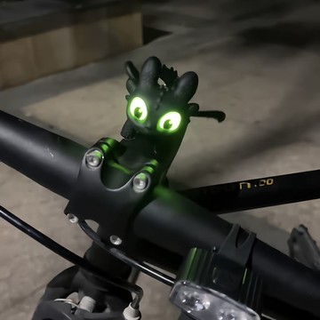 【蝦皮熱賣】 【無牙仔】可發光創意擺飾自行車登山車通用可發光夜煞公仔裝飾