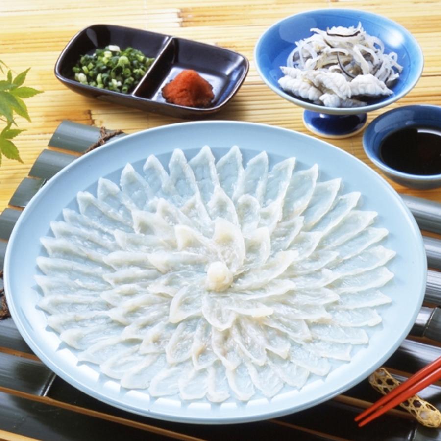 トラフグ ふぐ刺しギフトセット（刺身90g、皮刺、焼ひれ） 魚介 河豚 海鮮 お魚 食品 お取り寄せグルメ ギフト お歳暮 お中元 贈り物