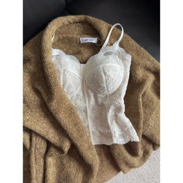 純欲風蕾絲磨毛保暖帶胸墊吊帶背心女可外穿修身顯瘦內搭打底上衣