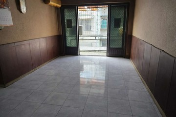 低總價的3樓公寓｜高雄市前鎮區德昌街