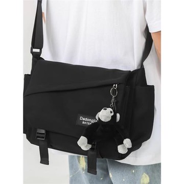 男士斜挎包機能工裝日系休閑潮牌單肩包大容量背包男差包通勤