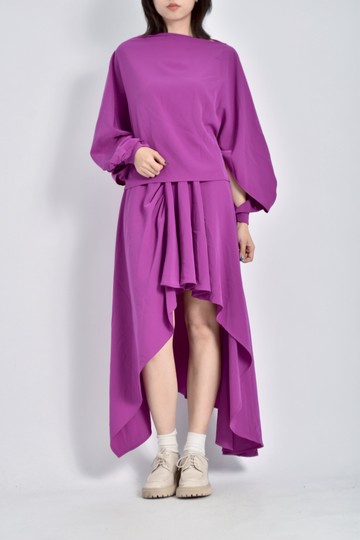 (M) 質感大領口長袖上衣＋不規則長裙紫色套裝