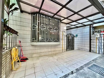 竹光國中 好便宜透天 增建到4層門前可能可以停車 ｜新竹市北區竹光路