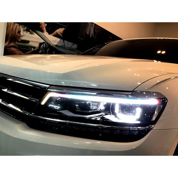 小馬汽車工坊_VW TIGUAN _7彩透明車燈眉_DIY燈眉貼_2016~2020年