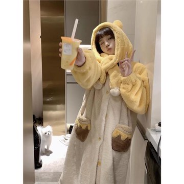 冬款加絨加厚可愛維尼熊長袖睡衣女新款珊瑚絨連帽睡袍家居服睡裙