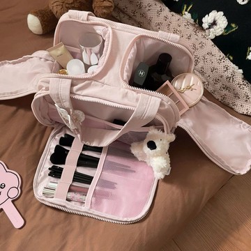 免運🔮大容量便攜化妝包新款手提旅行化妝品洗漱包防水多功能分區收納包側背包 斜背包 包包 背包 郵差包 肩背包 通懃包 休