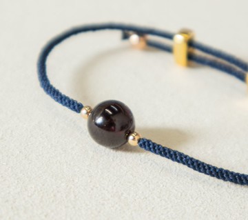 925 SILVER石榴石全手工編織幸運手繩。可自由調節