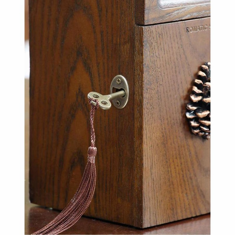 貯金箱 木の実のモチーフ 鍵付き 木製 レトロ ナチュラル雑貨z