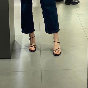 細跟涼鞋女2024新款夏季網紅百搭細帶露趾交叉簡約一字扣帶高跟鞋