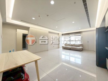 嶺東精科理和時光嶼次頂樓最美視野精新裝潢大三房平車｜台中市南屯區向上路五段