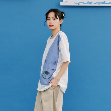 【Dailo】小熊口袋異材質拼接寬鬆棉短袖上衣 白 咖 灰