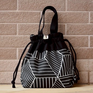 三合一肩背/斜背/手提束口水桶包 ~ 幾何圖案(A65)