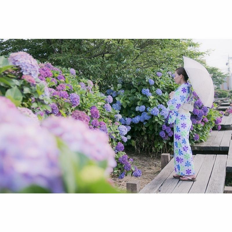 在庫処分 夏祭りなどに 有松鳴海絞 雪花絞り 白地 花 模様 浴衣 本場