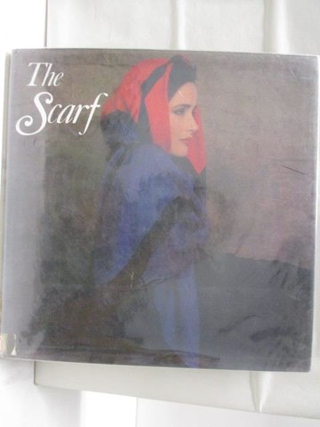 【書寶二手書T8／美工_QLO】The Scarf