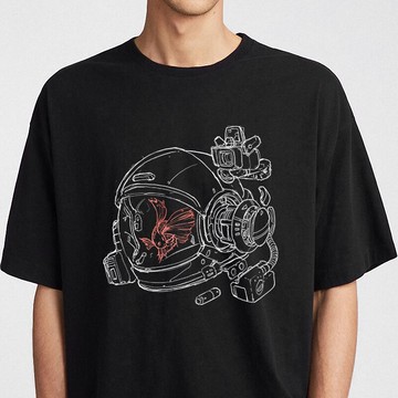 鹿妖商店 x 插畫師爭吵 宇航員與魚 太空斗魚 印花T恤 落肩純棉