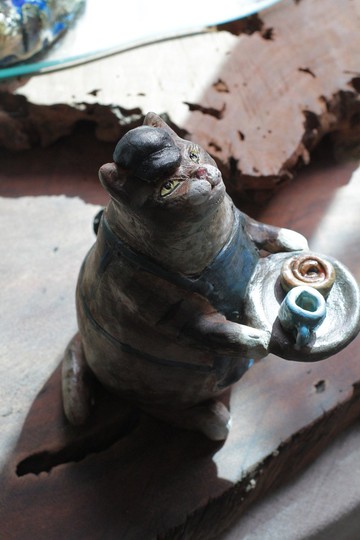 純手捏咖啡館貓咪老闆陶偶/擺飾