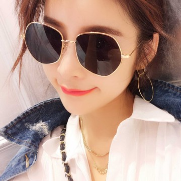現貨-復古果凍色女太陽鏡方臉多邊形女粉墨鏡網紅眼睛彩色透明海洋片黃色/紅色/黑色 228