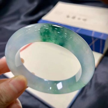 翡翠珠寶飾品天然冰種糯種翡翠玉手鐲女士款透飄綠花翡翠手鐲貴妃