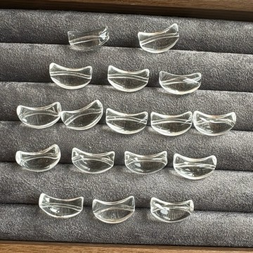 拾悦手作材料/約19x11mm+仿水晶款透明琉璃泥鰍背彎管/左右通孔/花瓣半鐲/串珠編繩/DIY半成品/台灣現貨出貨免等