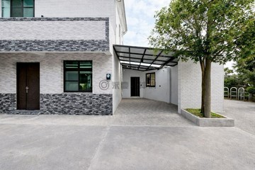 鹽水月津港旁三代同堂溫馨民宿風大面寬車墅｜台南市鹽水區忠孝路