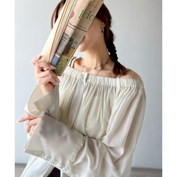 （多款 選3件1111元）日本Classical Elf  低調光澤 2way 露肩 透膚 長版襯衫（長袖）¥4,998