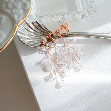 Hanaakari (Pink) wire accessory