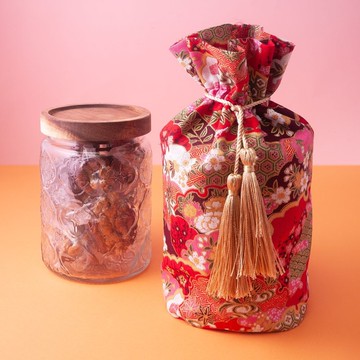 【賀年禮盒 】合桃紅棗夾心