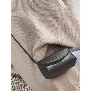 香港專柜輕奢品牌高級感黑色包包女2026新款夏季時尚單肩斜挎小包