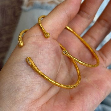 初見家💕金手鐲細款 閃鑽手環 高級女生手鐲 新款女生手鐲