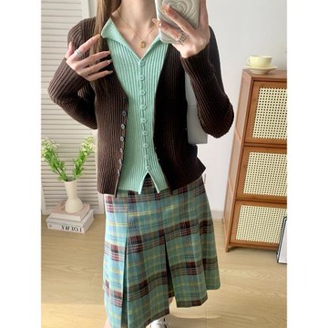 UVPU棕綠撞色假兩件女2024薄荷巧克力修身撞色假兩件長袖針織上衣