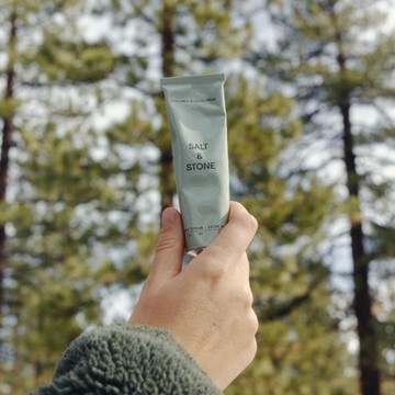 美國 SALT & STONE 天然護手霜-檜木佛手柑60ml