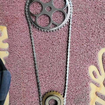 【臺灣熱銷】自行車配件傳動系統牙盤片飛輪鏈條單速鏈條金色鏈條可根據長度裁